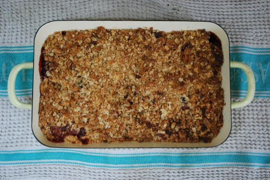 Apple & Date Crumble - Cooking Them Healthy