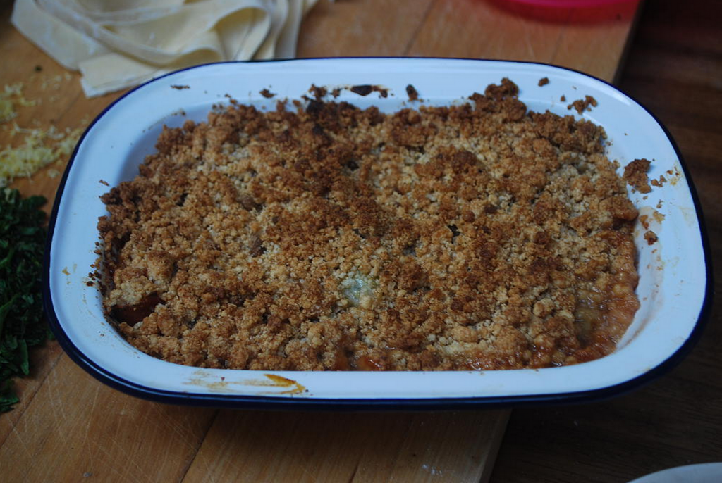 Gluten-Free Berry Crumble - Cooking Them Healthy