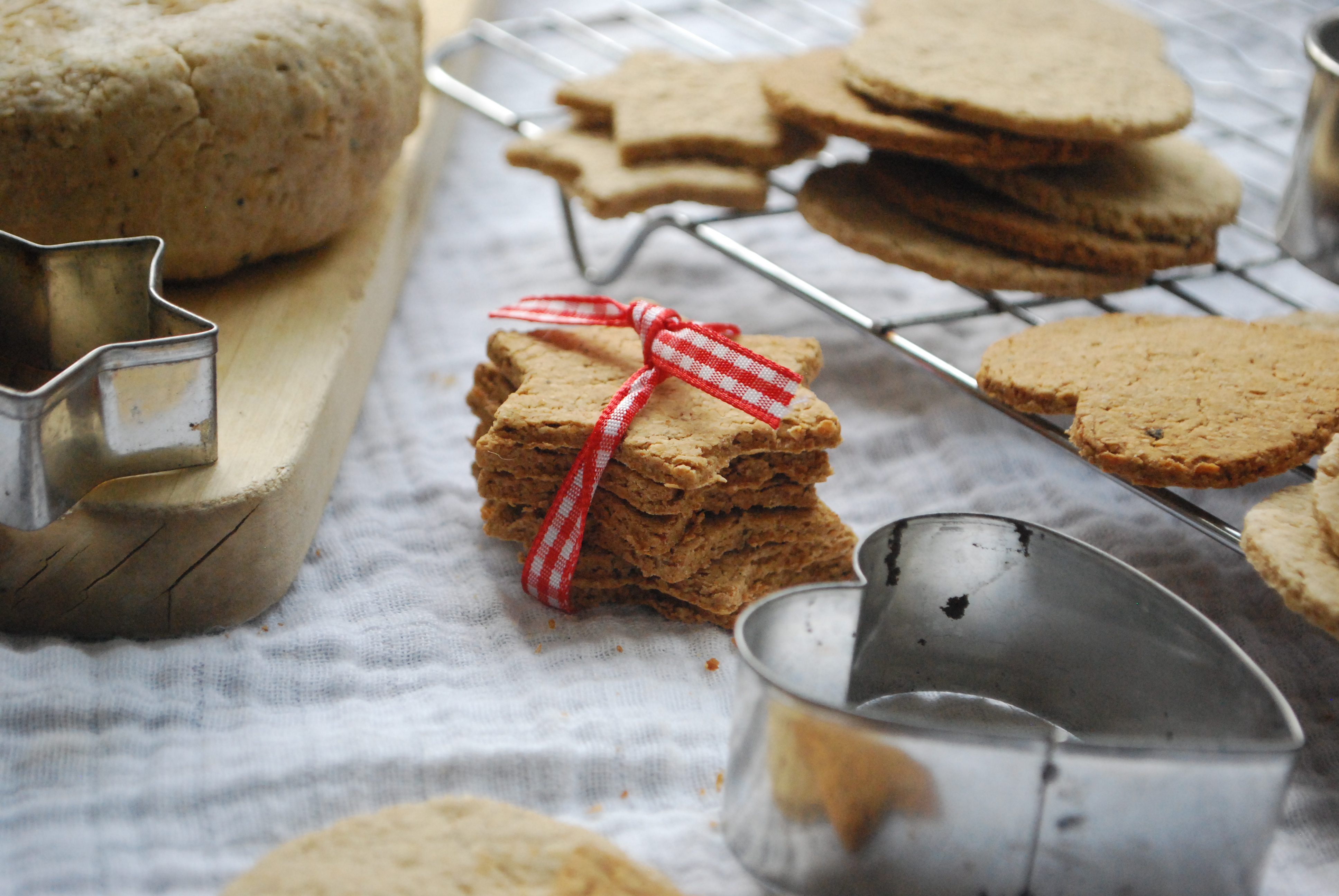 Classic oatcakes - healthy Christmas recipes